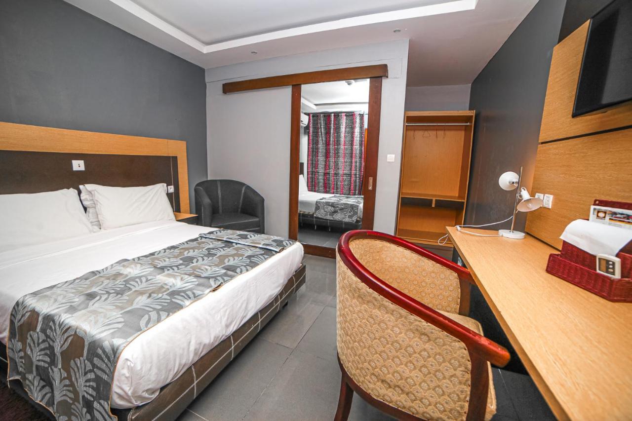 Fini Hotel Bobende リンベ エクステリア 写真
