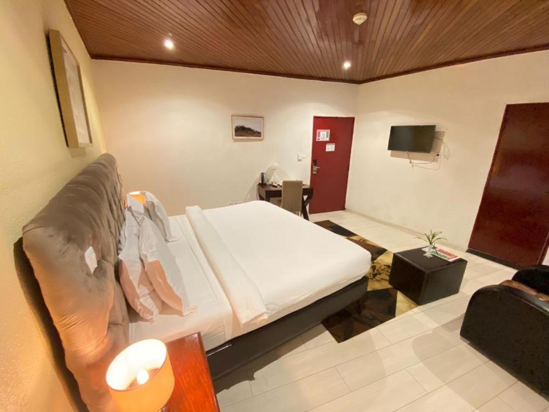 Fini Hotel Bobende リンベ エクステリア 写真